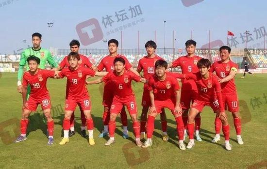 除此之外，一些日本女孩子还会在课余时间学习插花、茶道。